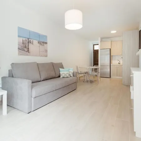 Modern And Spacious With Terrace And Swimming Pool * Arona (Tenerife)